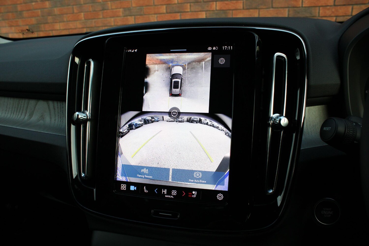 Used Volvo XC40 for sale - 77958041: Photo 15