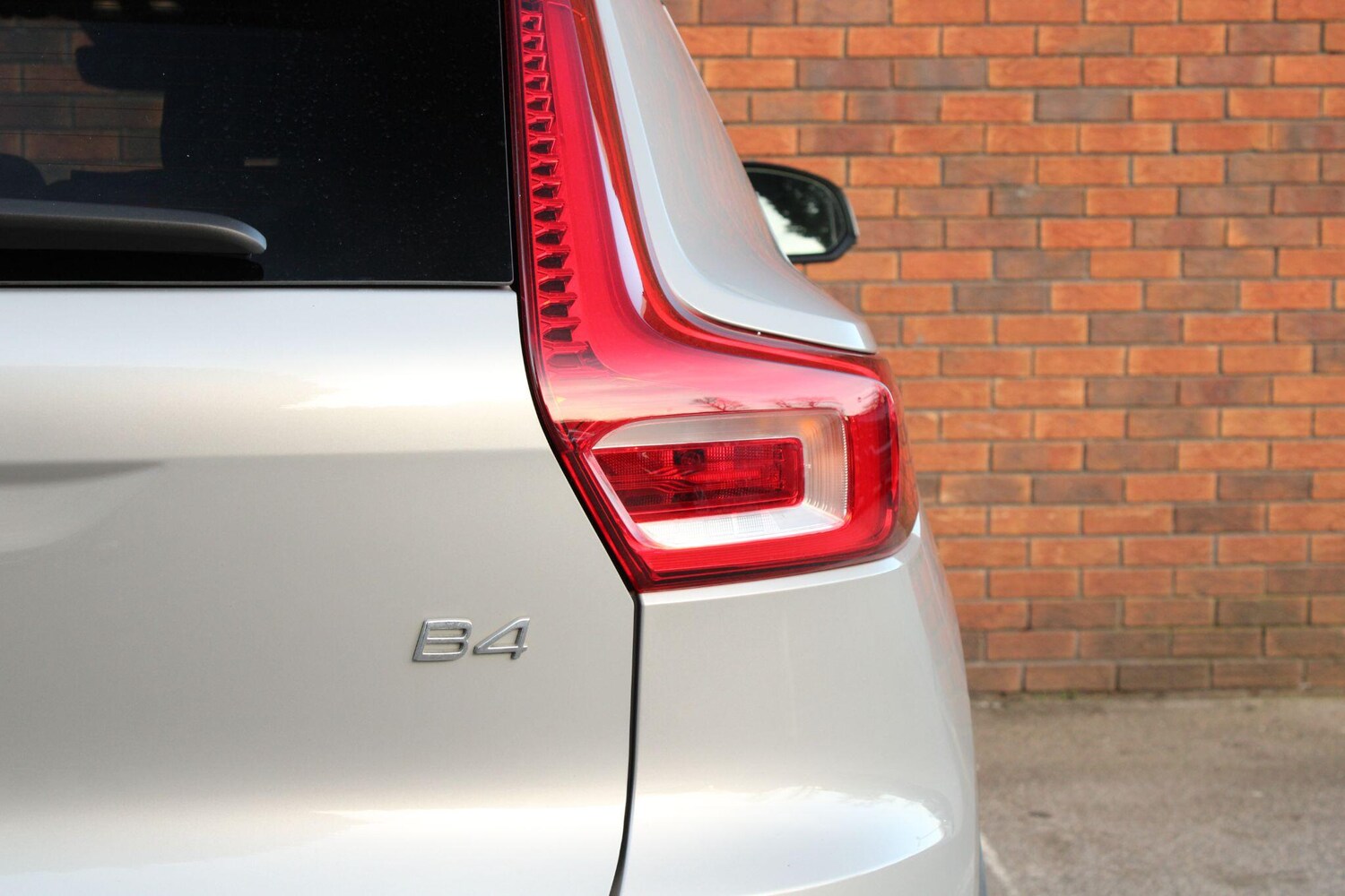 Used Volvo XC40 for sale - 77958041: Photo 38
