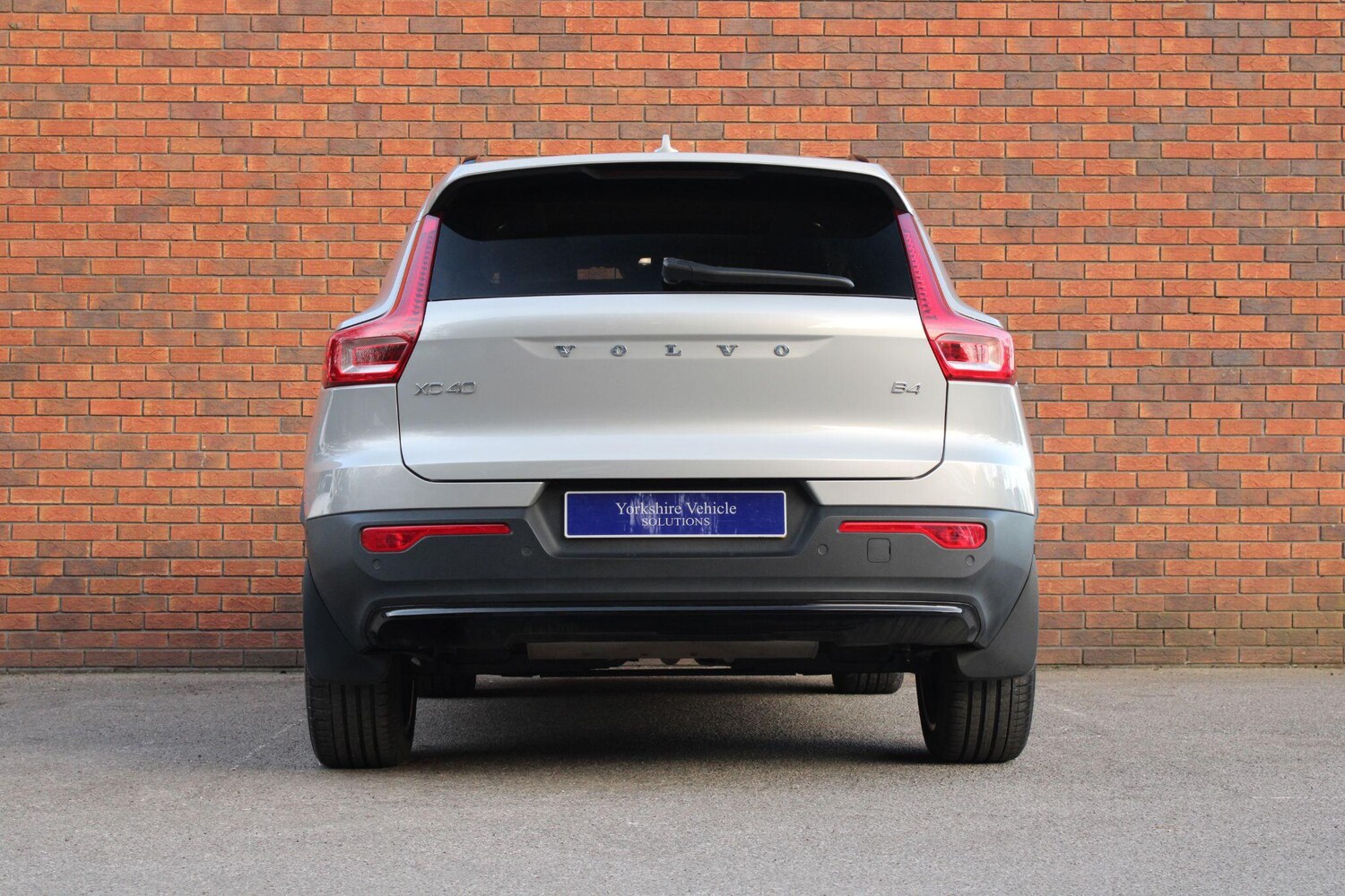 Used Volvo XC40 for sale - 77958041: Photo 40