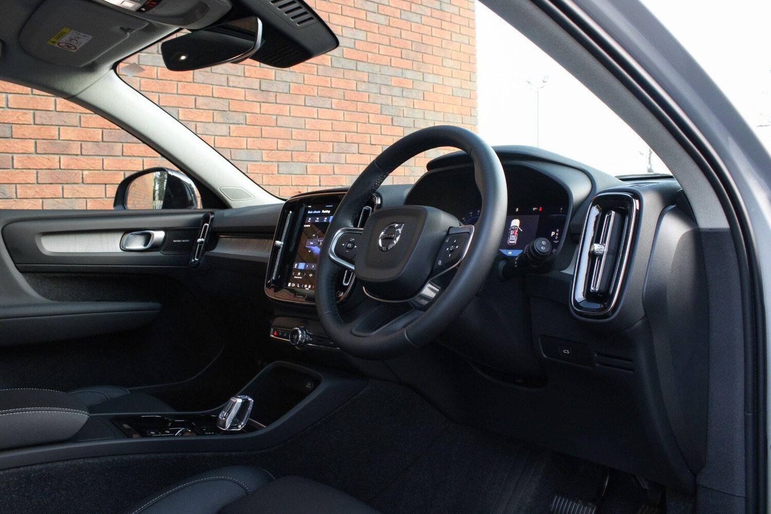 Used Volvo XC40 for sale - 77958041: Photo 5