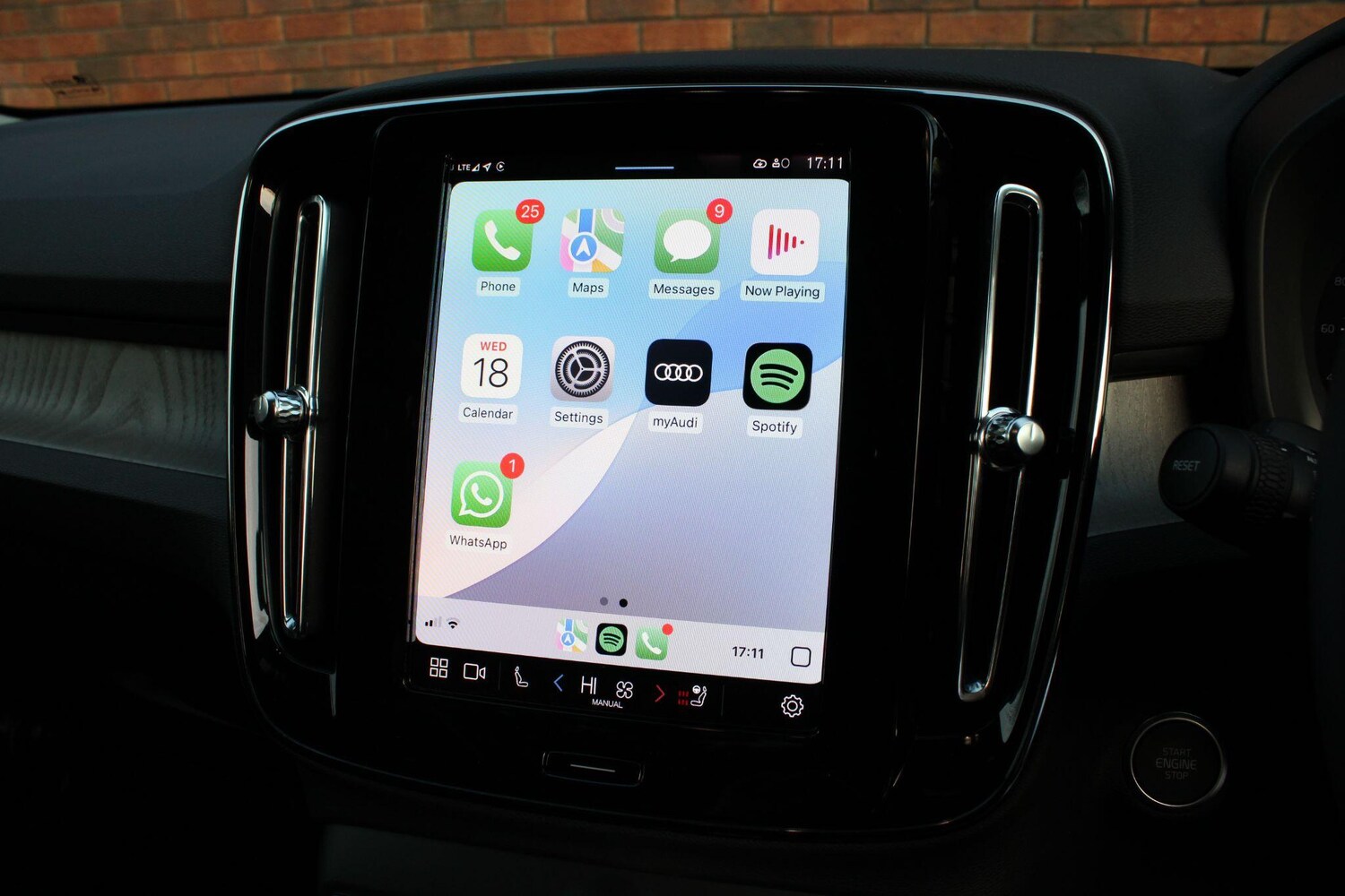 Used Volvo XC40 for sale - 77958041: Photo 8