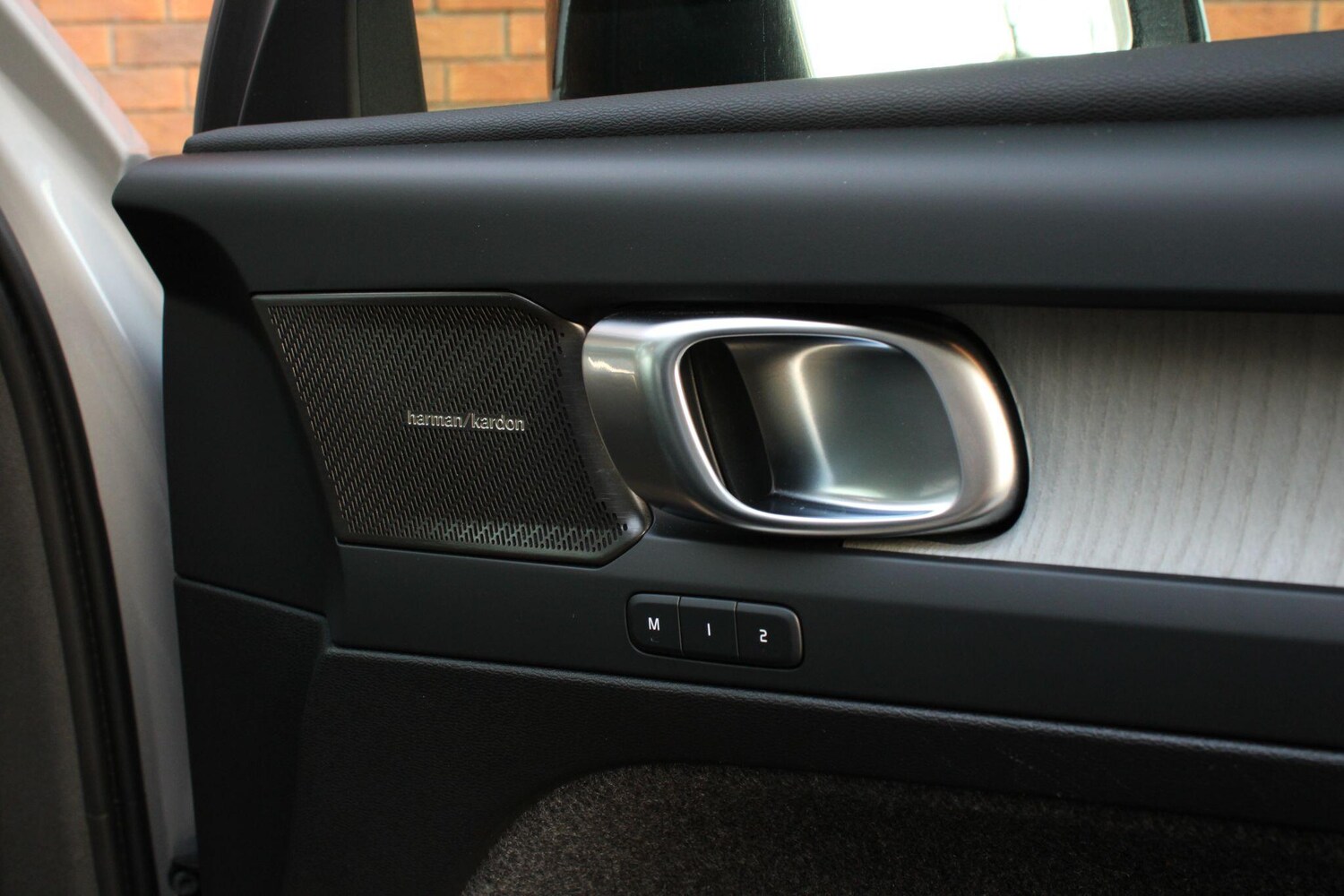 Used Volvo XC40 for sale - 77958041: Photo 9