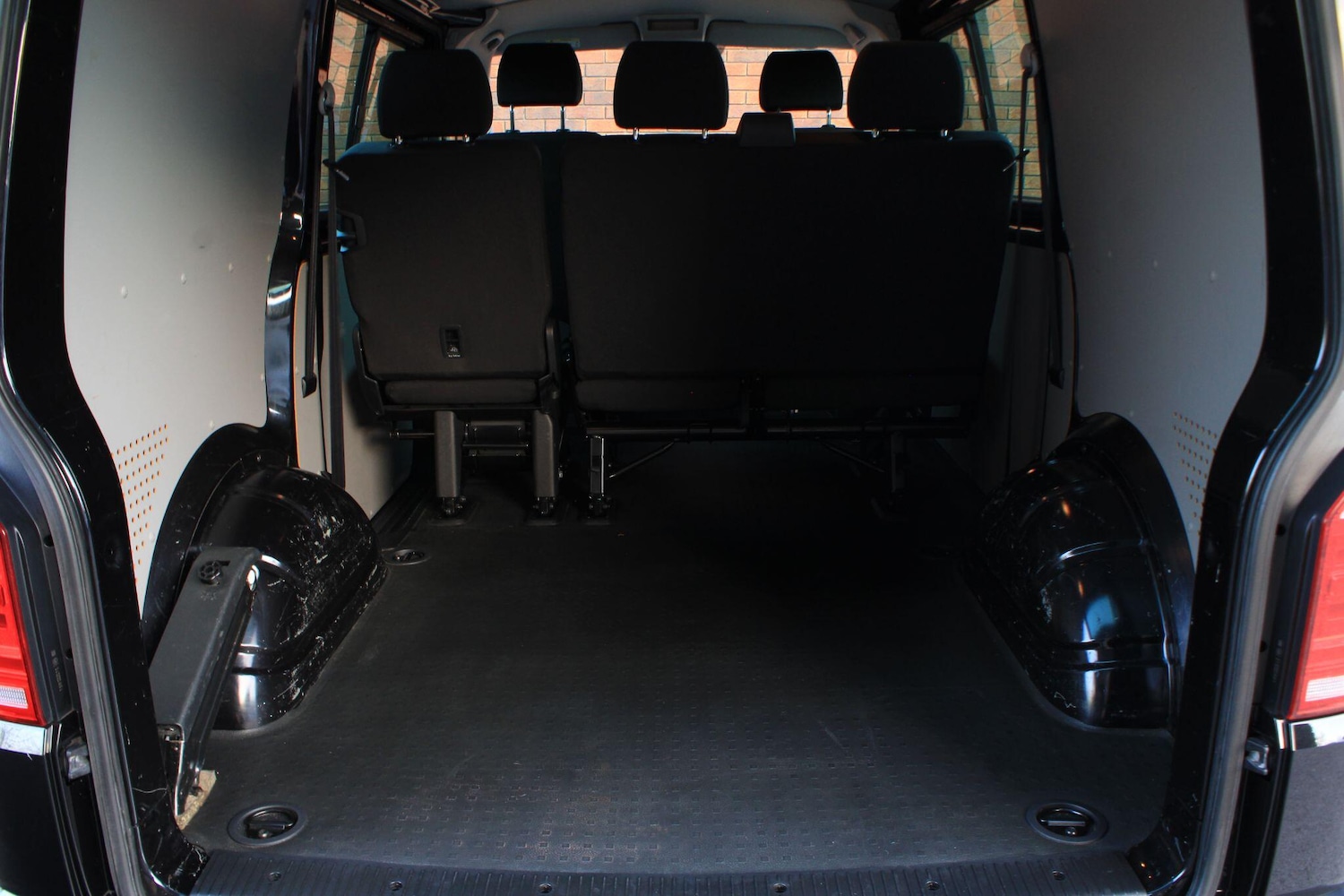 Used Volkswagen Transporter 2018 for sale - 76620212: Photo 11