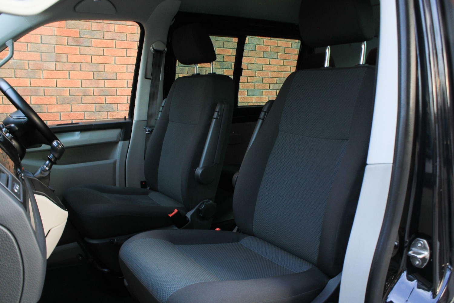 Used Volkswagen Transporter 2018 for sale - 76620212: Photo 16