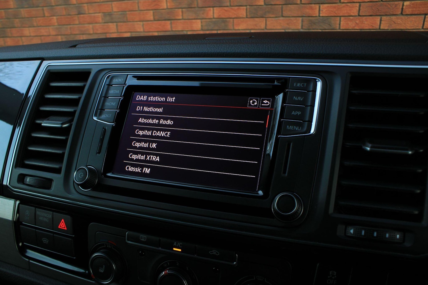 Used Volkswagen Transporter 2018 for sale - 76620212: Photo 23