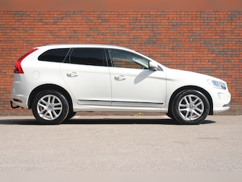 Used Volvo XC60 2017 for sale - 79212910: Photo