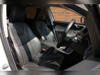 Used Volvo XC60 2017 for sale - 79212910: Photo