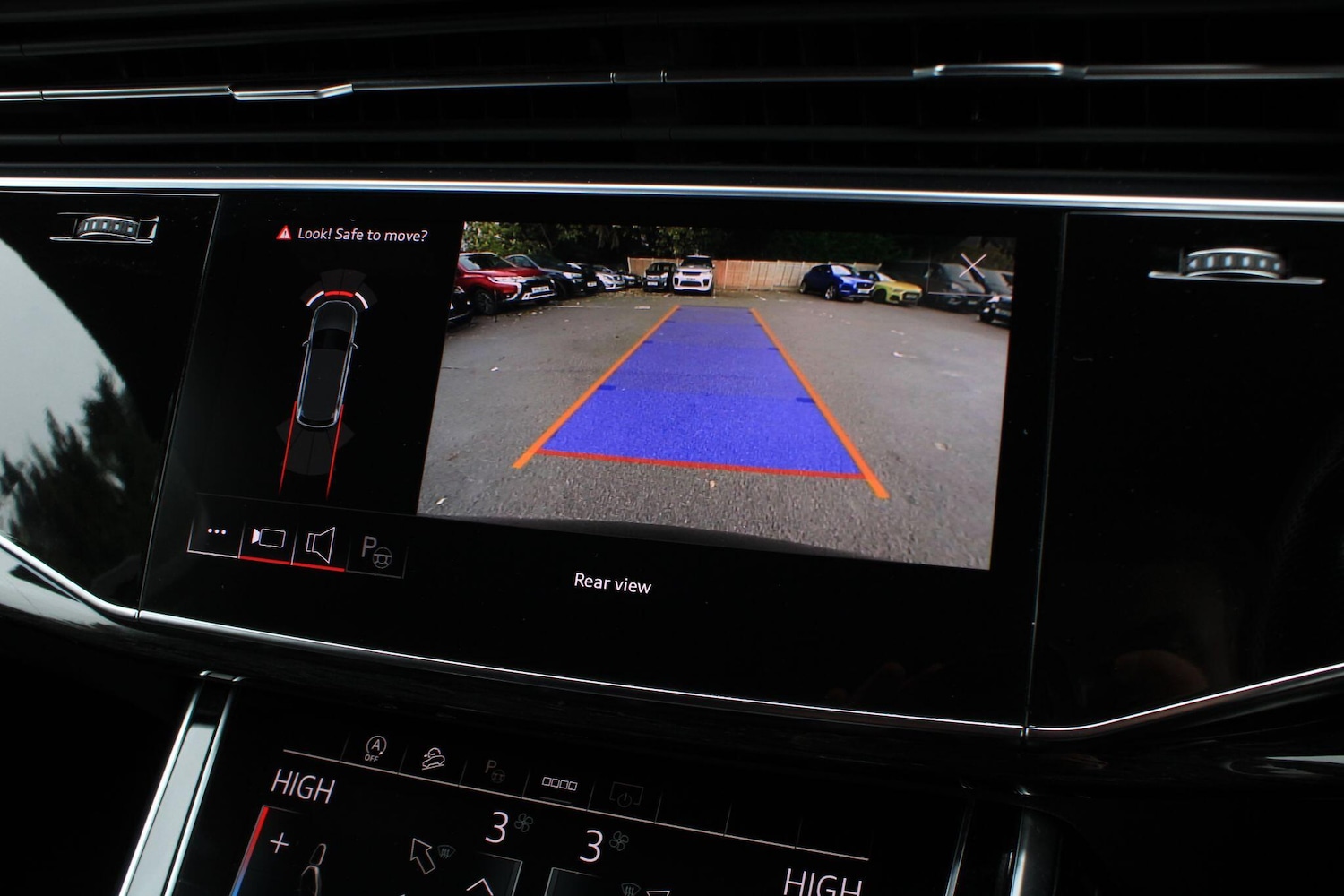 Used Audi Q7 2022 for sale - 76620453: Photo 14