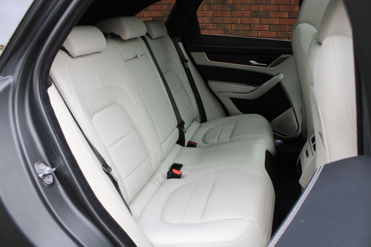 Used Jaguar F-Pace 2021 for sale - 76423455: Photo 12