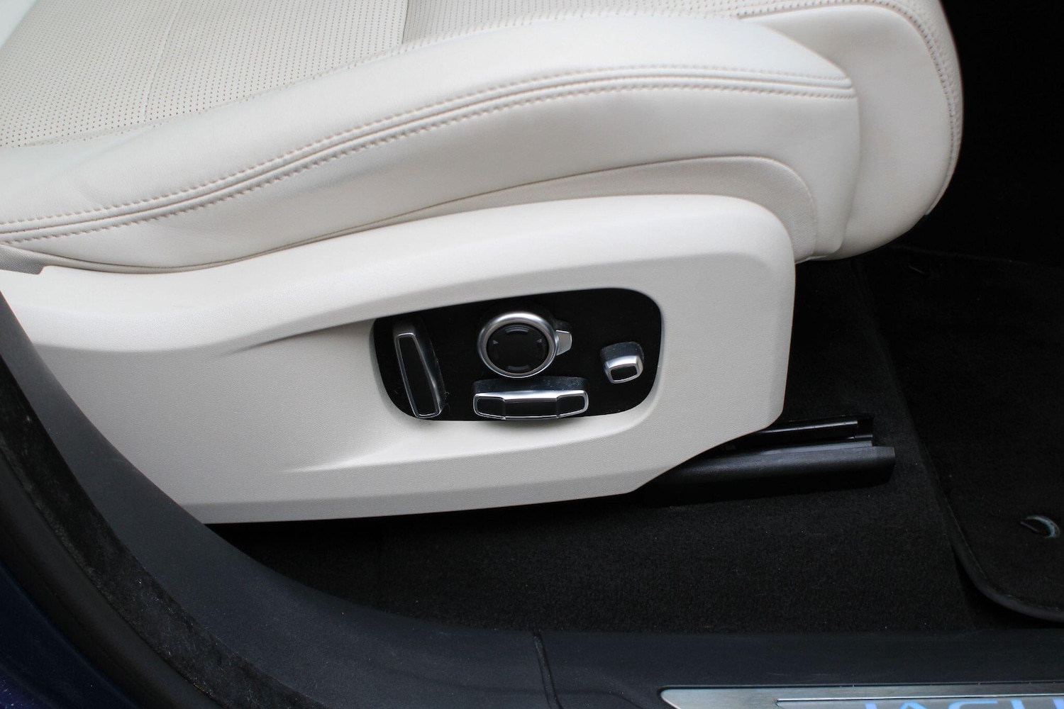 Used Jaguar F-Pace 2021 for sale - 76423455: Photo 37