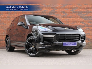 Used Porsche Cayenne 2017 for sale - 78115348: Photo