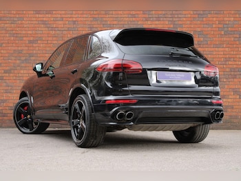 Used Porsche Cayenne 2017 for sale - 78115348: Photo