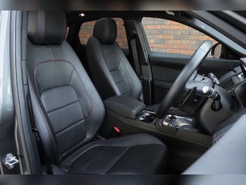 Used Jaguar E-Pace 2020 for sale - 79532817: Photo