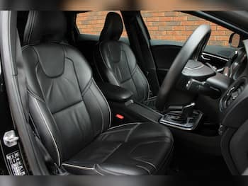 Used Volvo V40 2015 for sale - 79712361: Photo