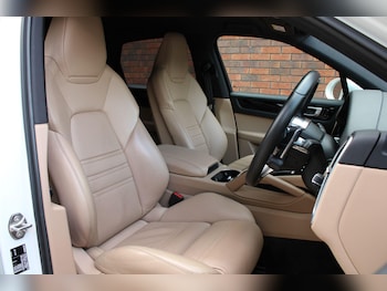 Used Porsche Cayenne 2019 for sale - 79106516: Photo