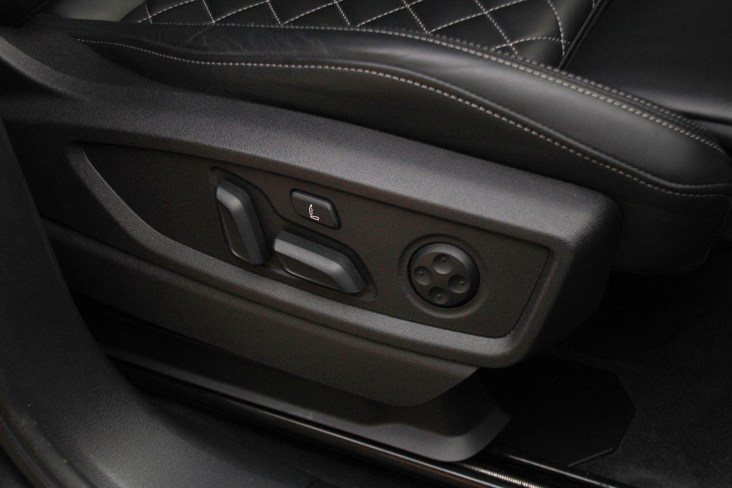 Used Audi SQ5 2023 for sale - 76425098: Photo 27