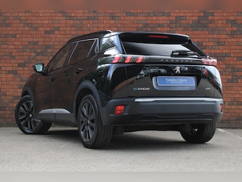 Used Peugeot E-2008 2023 for sale - 75351576: Photo