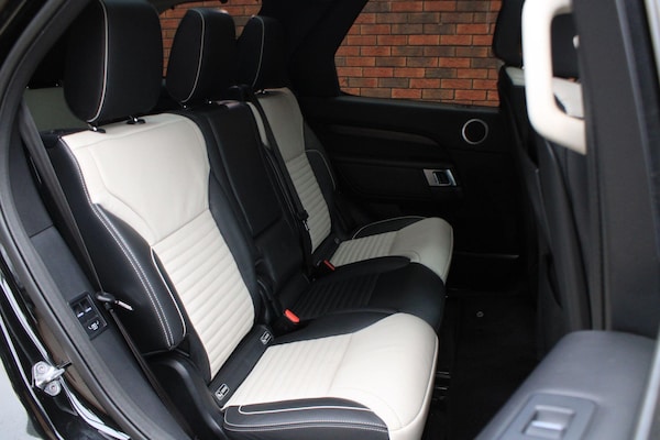 Used Land Rover Discovery 2017 for sale - 76306459: Photo 11
