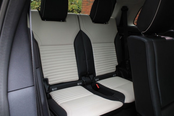 Used Land Rover Discovery 2017 for sale - 76306459: Photo 13