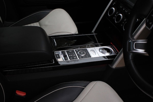 Used Land Rover Discovery 2017 for sale - 76306459: Photo 25