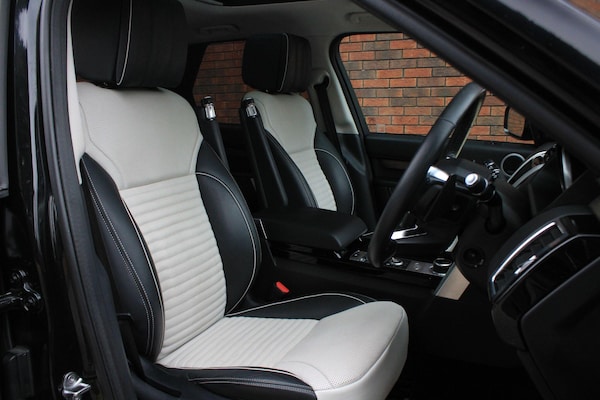 Used Land Rover Discovery 2017 for sale - 76306459: Photo 4