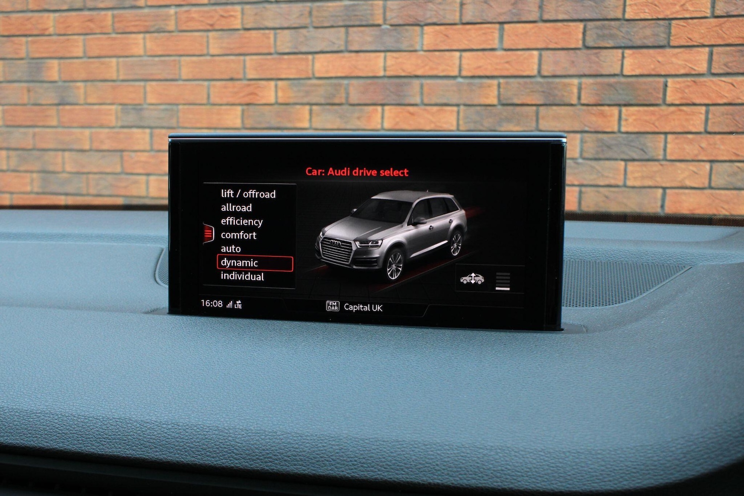 Used Audi SQ7 for sale - 77597847: Photo 31