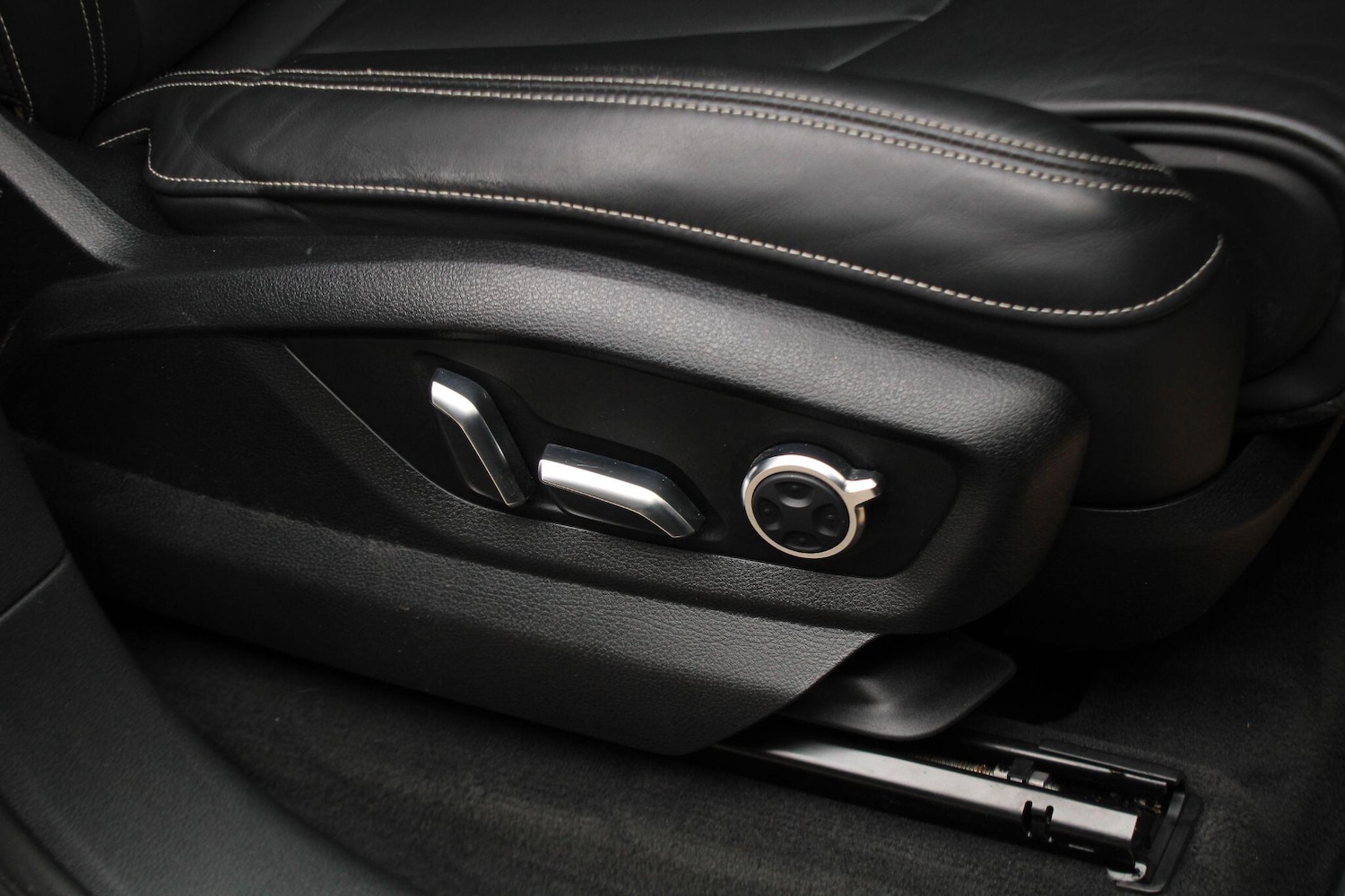 Used Audi SQ7 for sale - 77597847: Photo 33