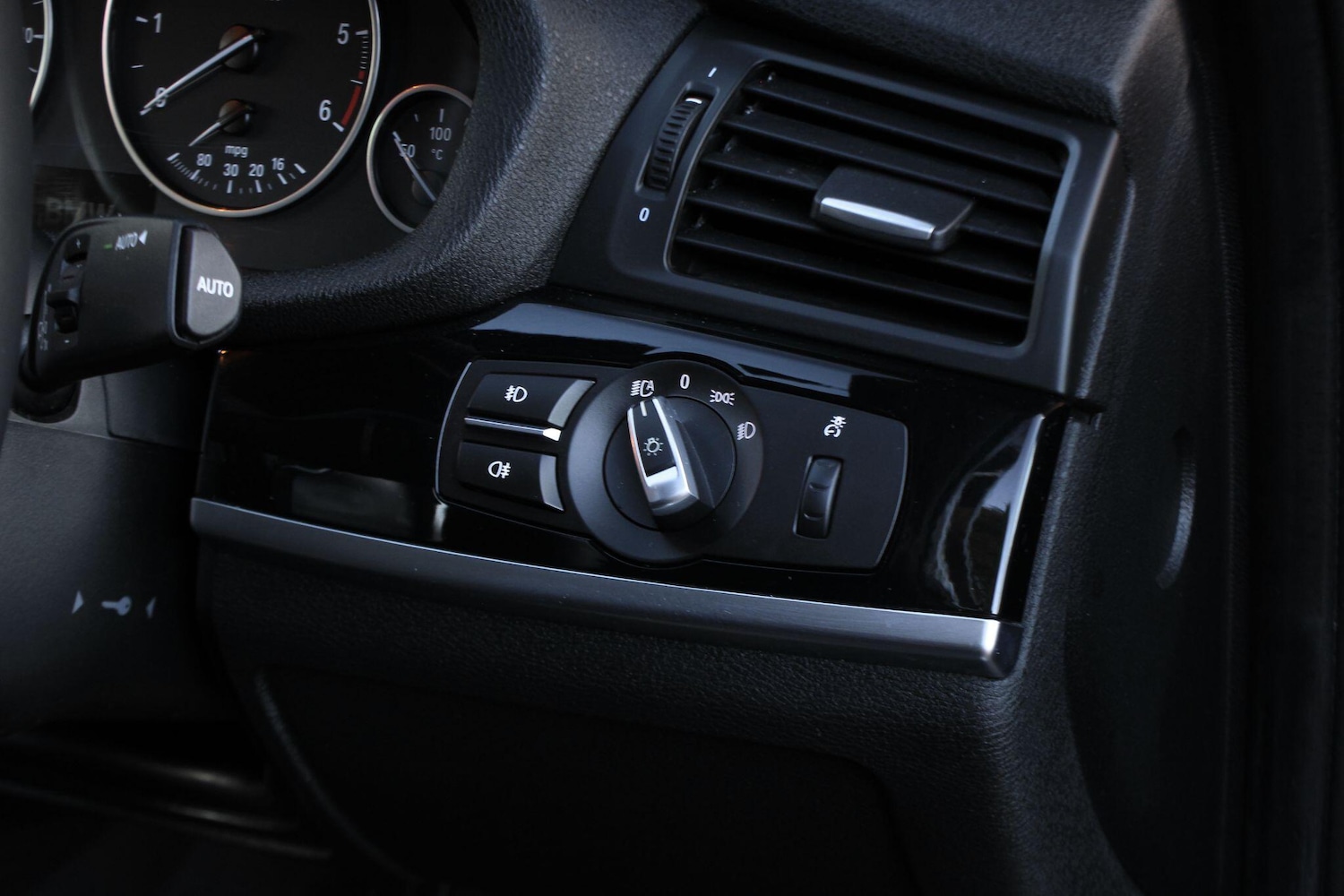 Used BMW X4 2018 for sale - 76688639: Photo 36