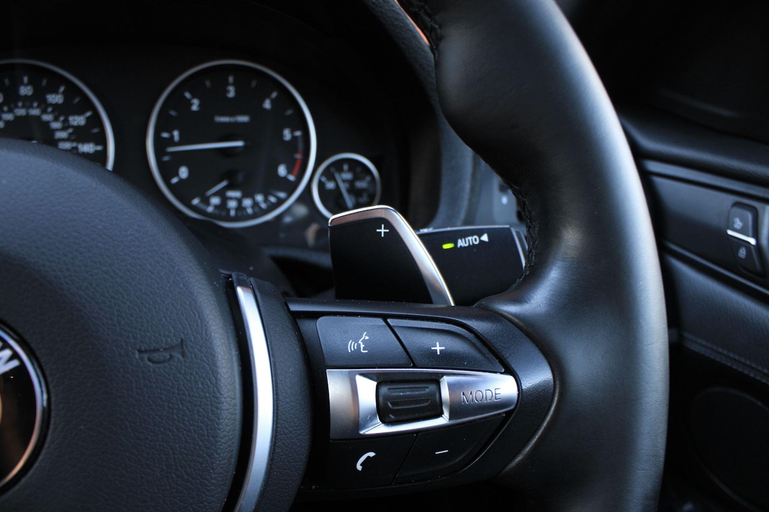 Used BMW X4 2018 for sale - 76688639: Photo 37