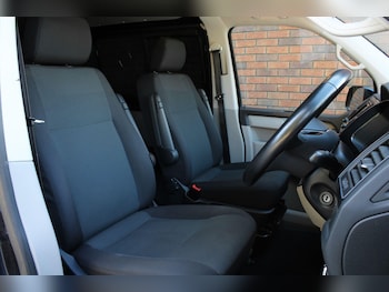 Used Volkswagen Transporter 2019 for sale - 78348008: Photo