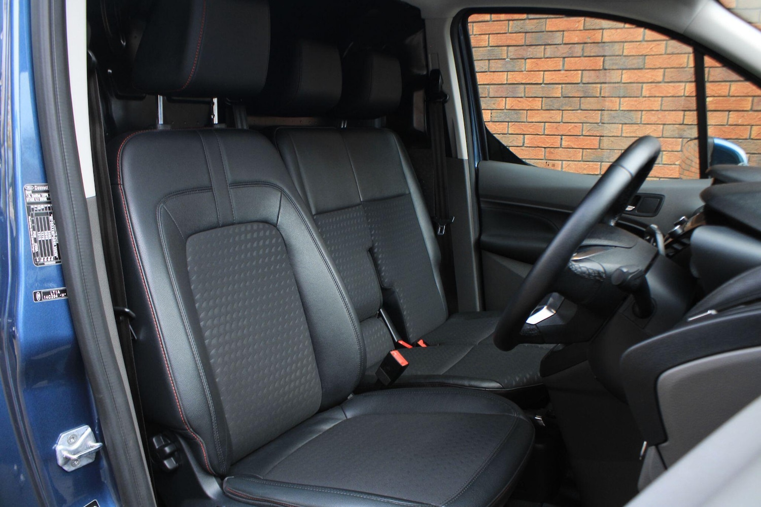 Used Ford Transit Connect 2022 for sale - 76472947: Photo 4