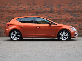 Used SEAT Leon 2019 for sale - 76200088: Photo