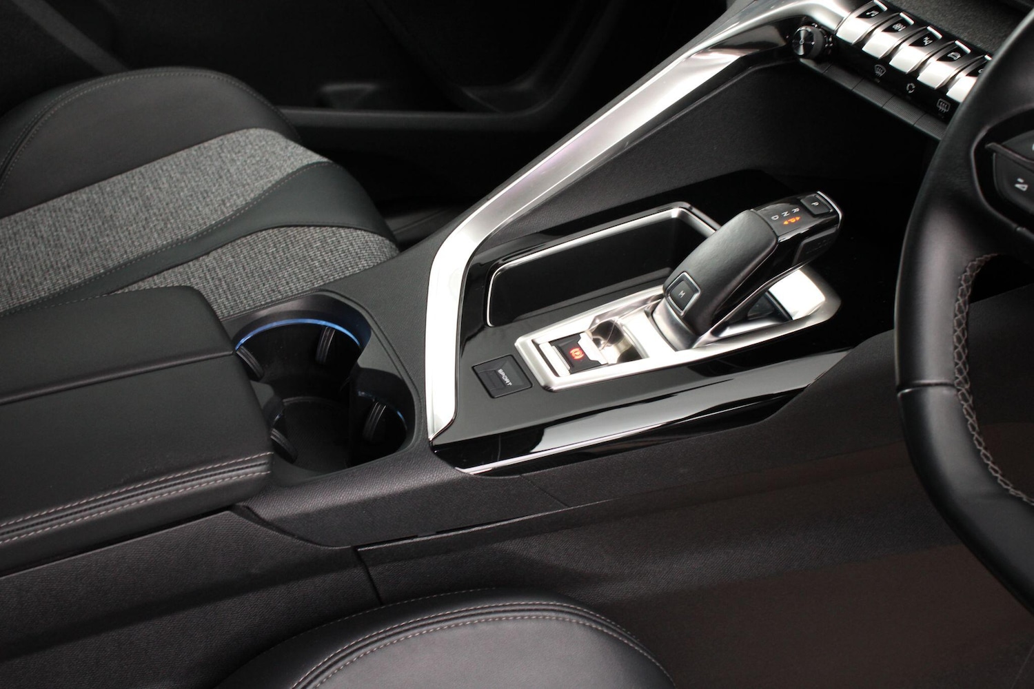 Used Peugeot 5008 for sale - 77658214: Photo 25