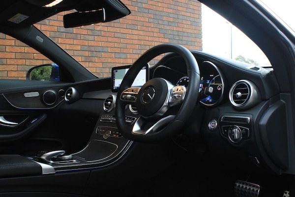 Used Mercedes-Benz C-Class 2018 for sale - 76200100: Photo 5