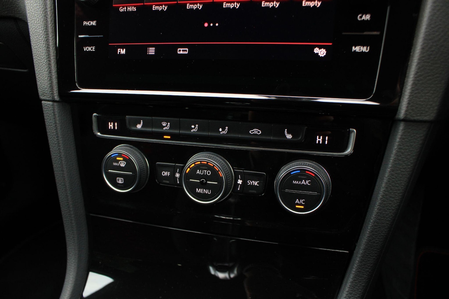 Used Volkswagen Golf 2019 for sale - 76912933: Photo 20