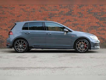 Used Volkswagen Golf 2019 for sale - 76912933: Photo