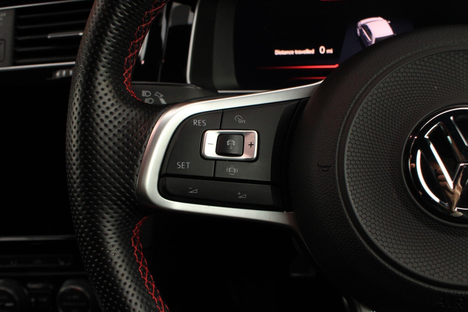 Used Volkswagen Golf 2019 for sale - 76912933: Photo 30