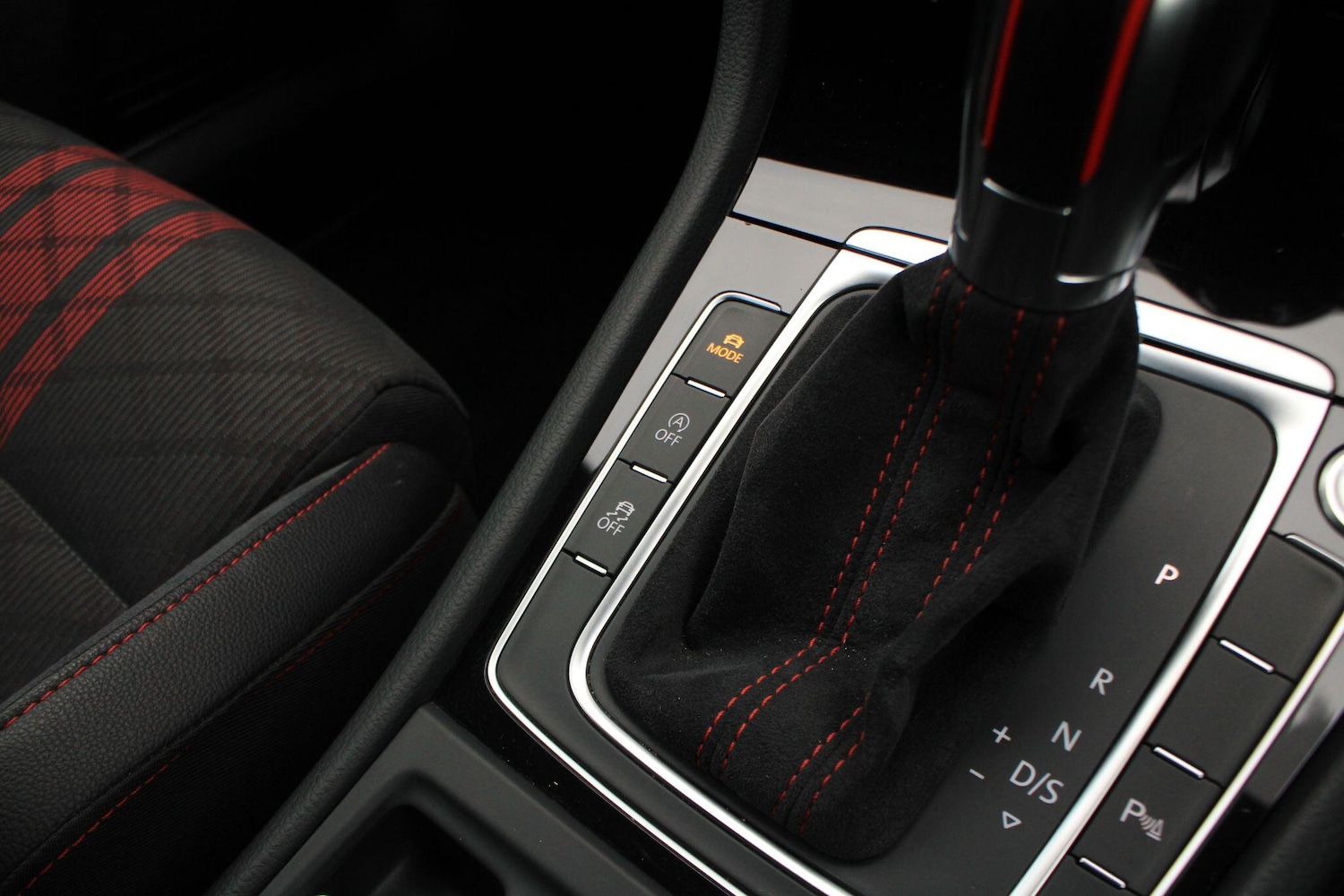 Used Volkswagen Golf 2019 for sale - 76912933: Photo 34