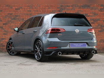Used Volkswagen Golf 2019 for sale - 76912933: Photo