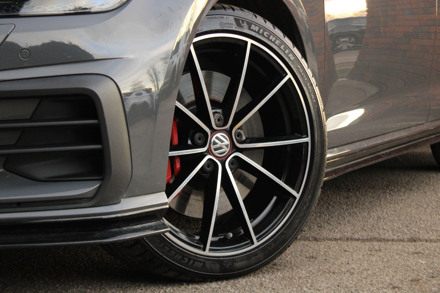 Used Volkswagen Golf 2019 for sale - 76912933: Photo 9