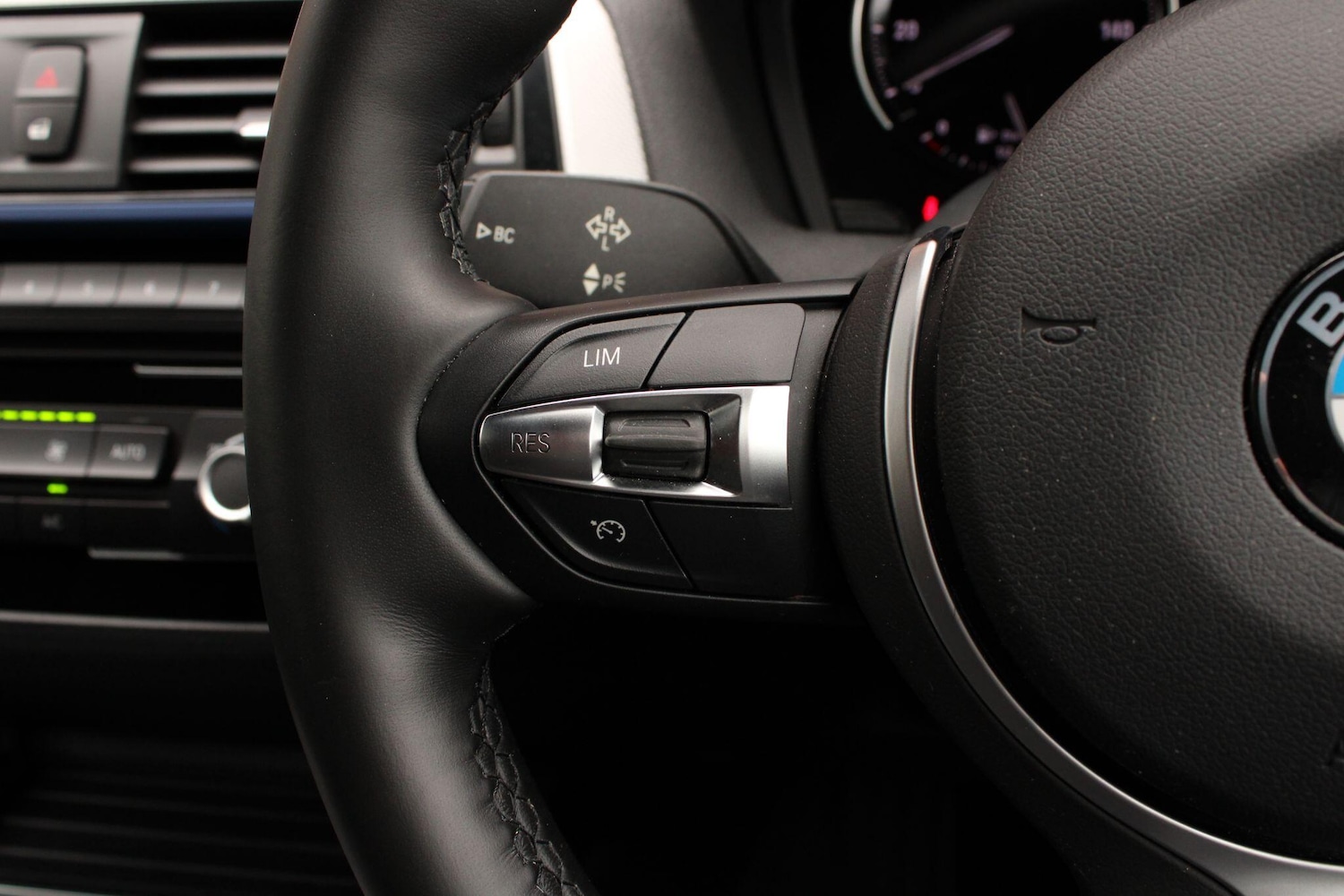 Used BMW 1 Series 2018 for sale - 78101059: Photo 30