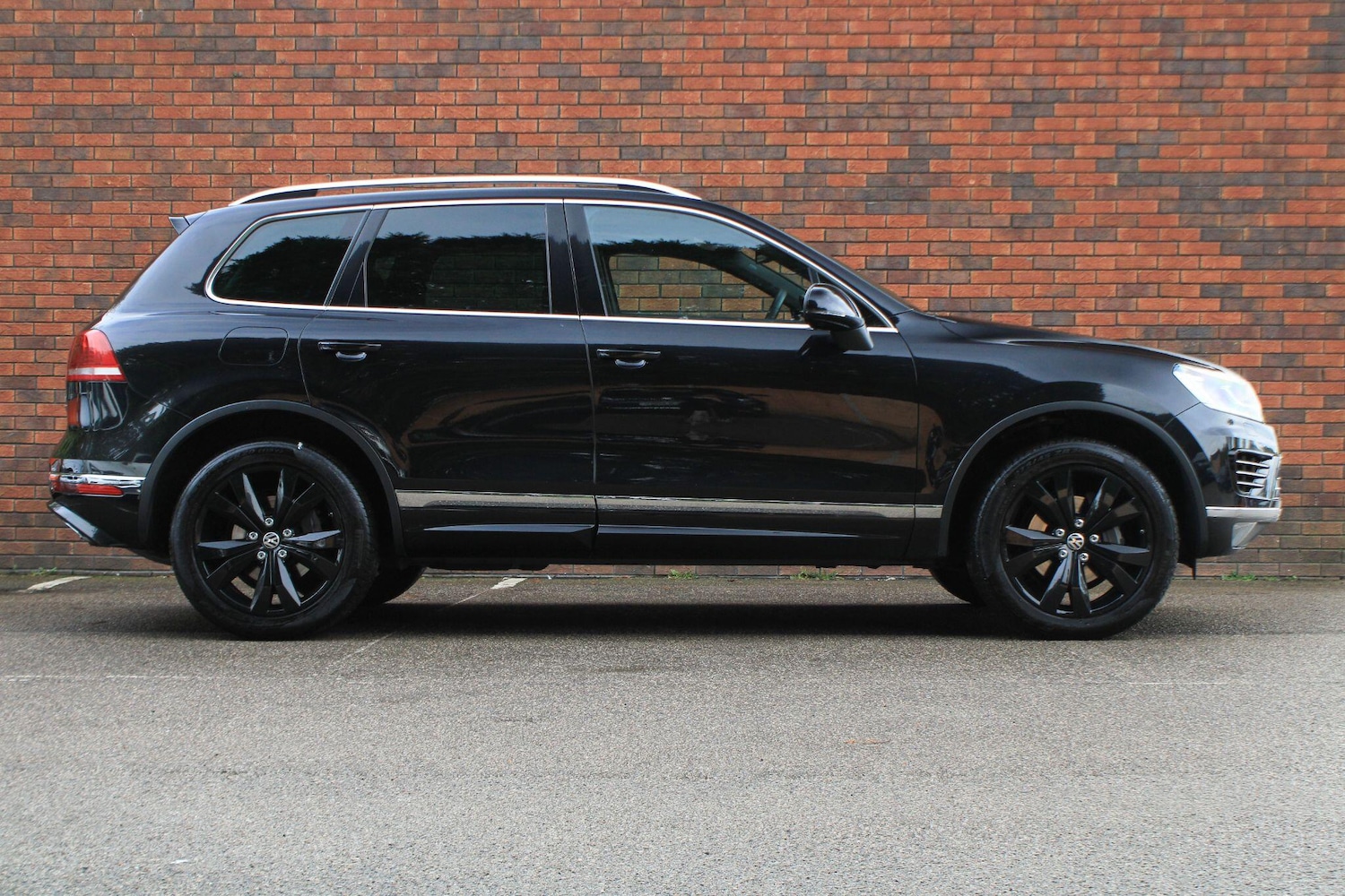 Used Volkswagen Touareg 2014 for sale - 76151831: Photo 2