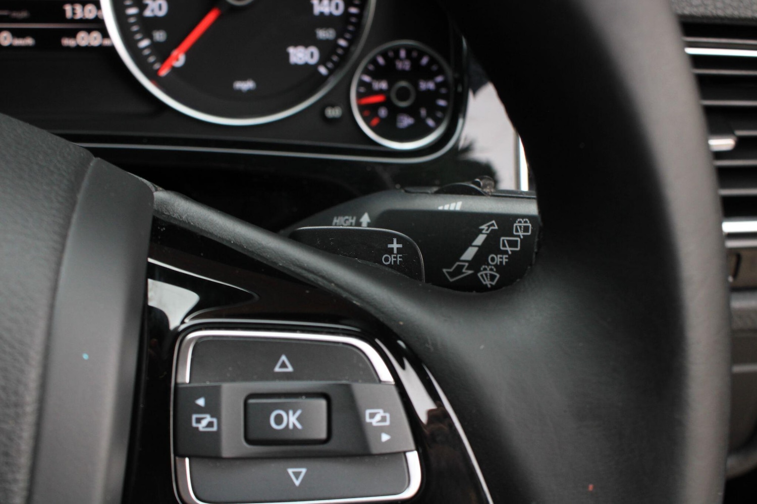 Used Volkswagen Touareg 2014 for sale - 76151831: Photo 36