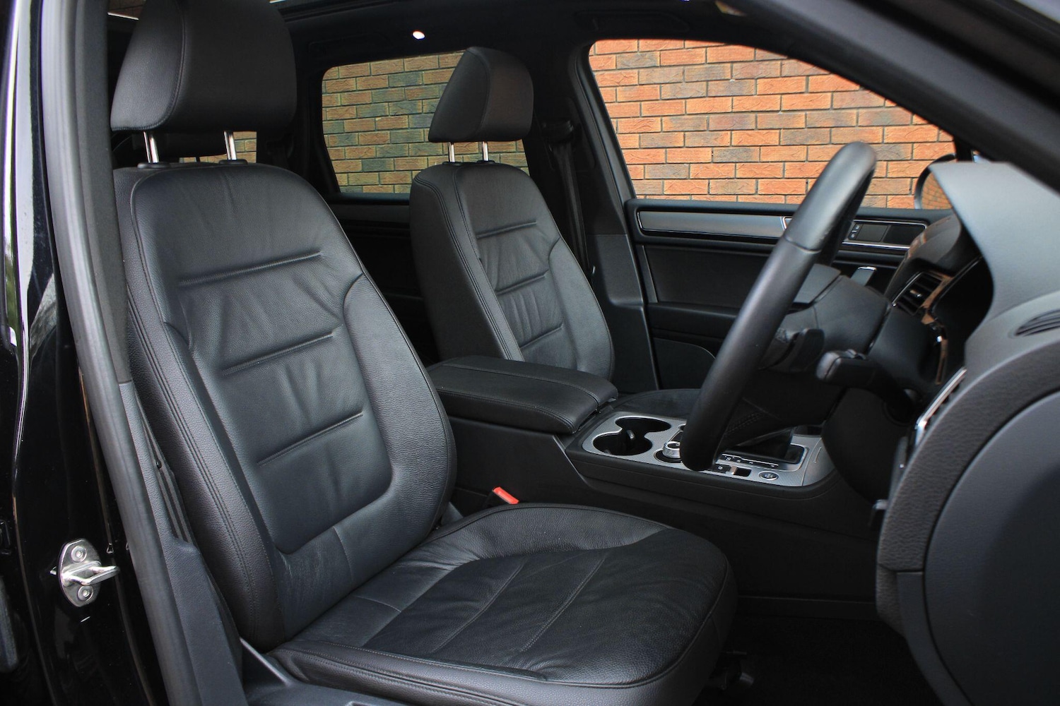 Used Volkswagen Touareg 2014 for sale - 76151831: Photo 4