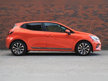 Used Renault Clio 2020 for sale - 76001371: Photo