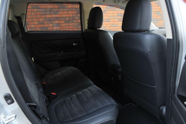 Used Mitsubishi Outlander 2017 for sale - 76151381: Photo 10