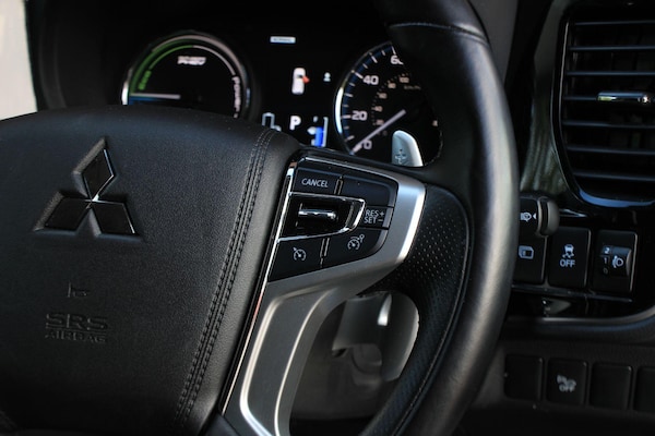 Used Mitsubishi Outlander 2017 for sale - 76151381: Photo 26