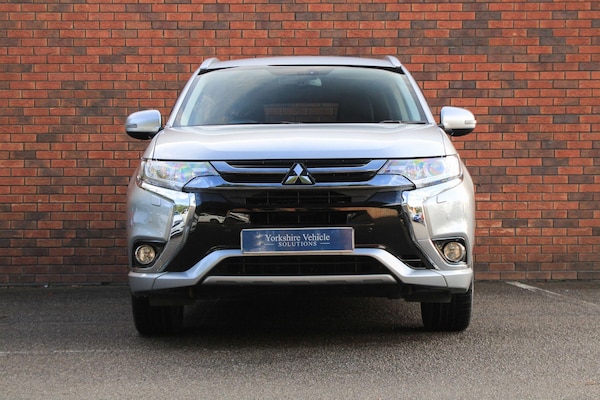 Used Mitsubishi Outlander 2017 for sale - 76151381: Photo 33