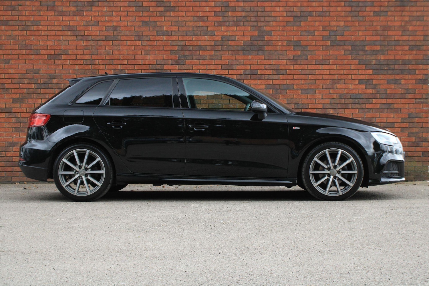 Used Audi A3 for sale - 77613074: Photo 2