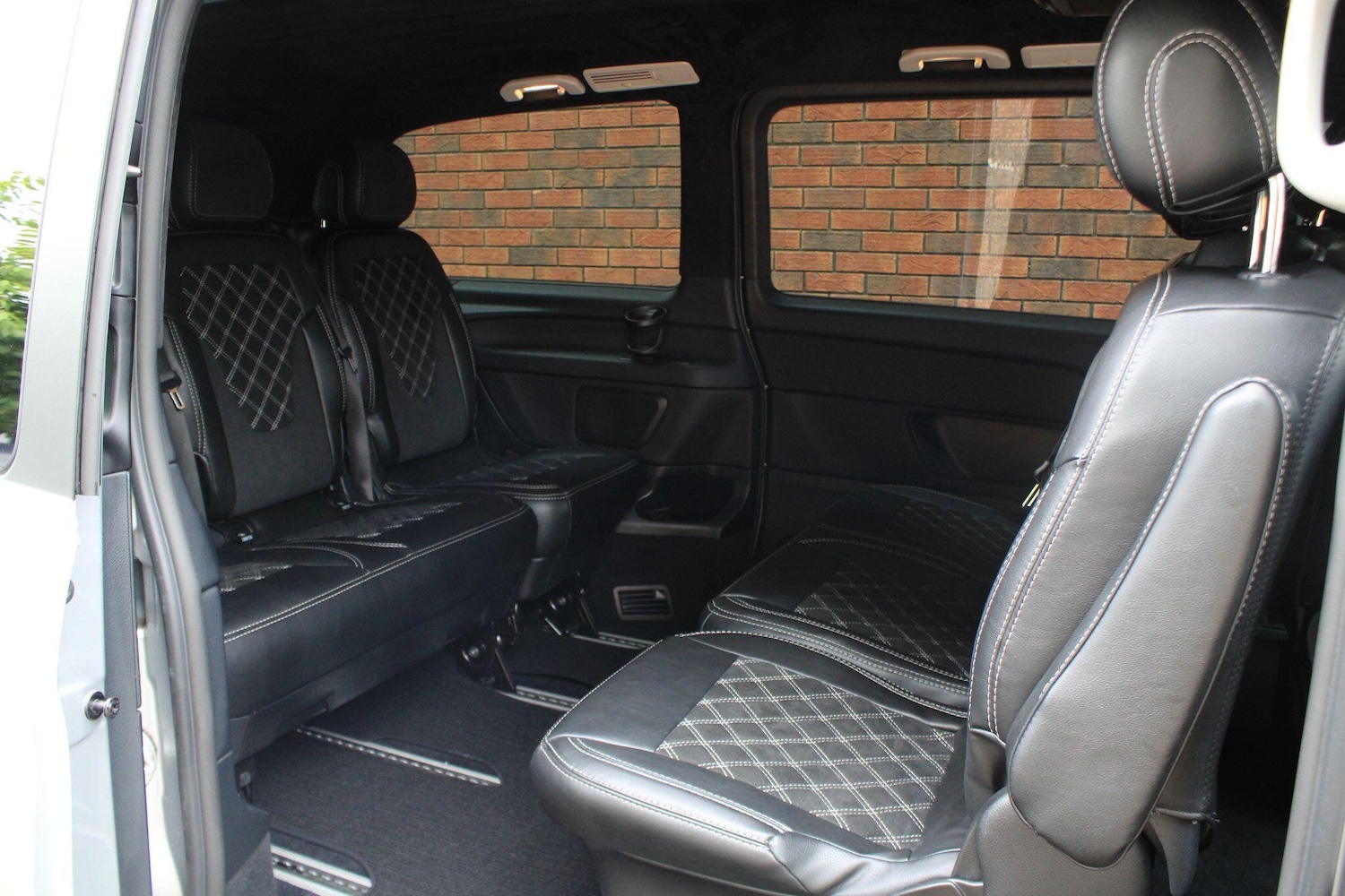 Used Mercedes-Benz V-Class 2022 for sale - 76887384: Photo 11